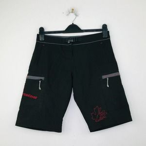 Level Six Women's 4 Shorts Black Canoe Kayak Canada Zip Cargo Bermuda Flaw CH15